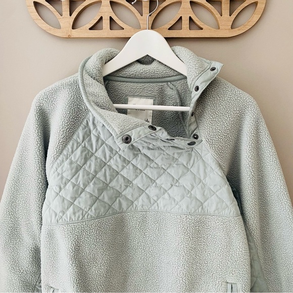 Abercrombie & Fitch Pullover Fleece Sweater Sage Green Sz Small - Picture 2 of 9